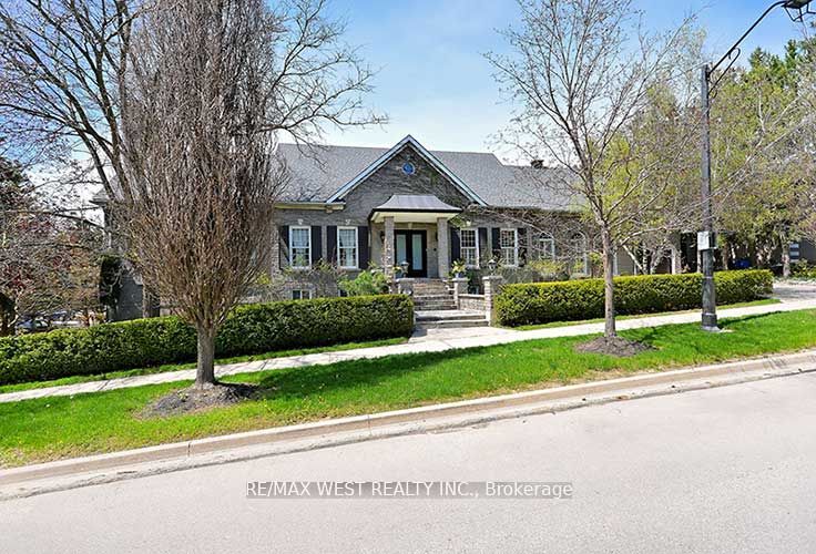 5 Humberview Drive