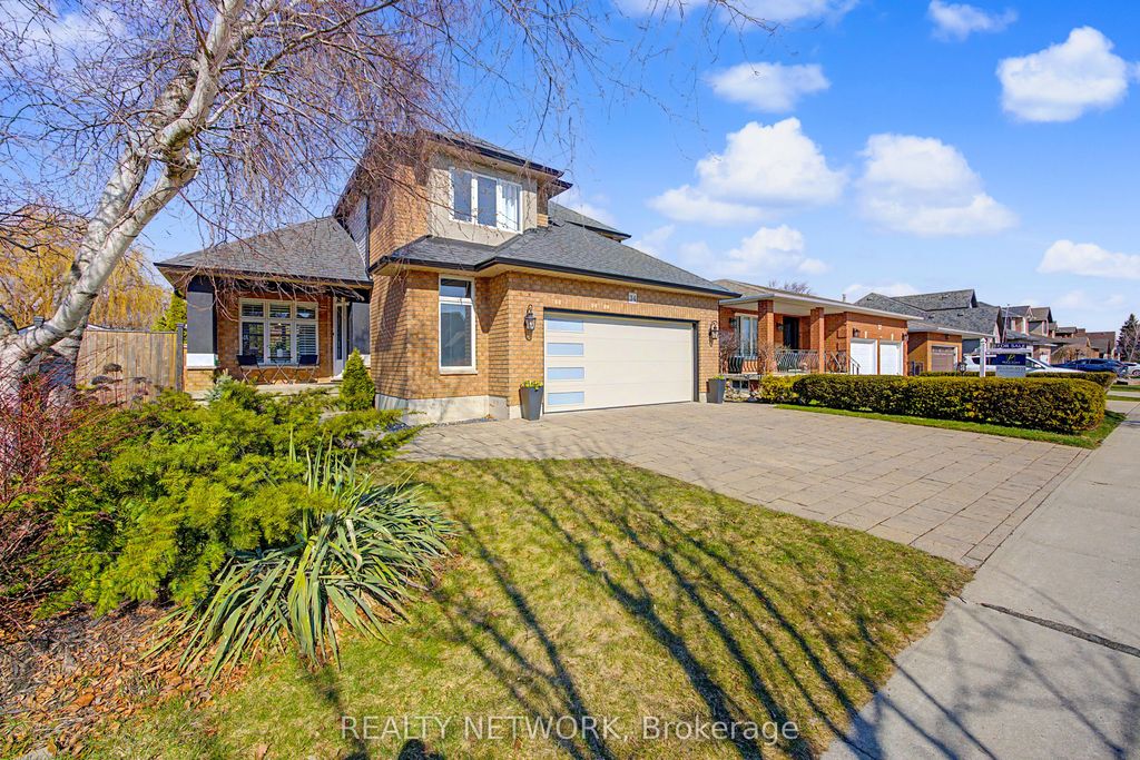 Photo of 34 Highbury Drive, Hamilton, ON L8J 2T4 (MLS # X12981994)