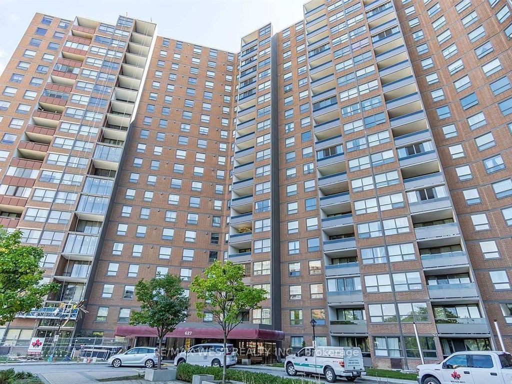 Photo of 627 The West Mall N/A #2101, Toronto, ON M9C 4X5 (MLS # W12616748)