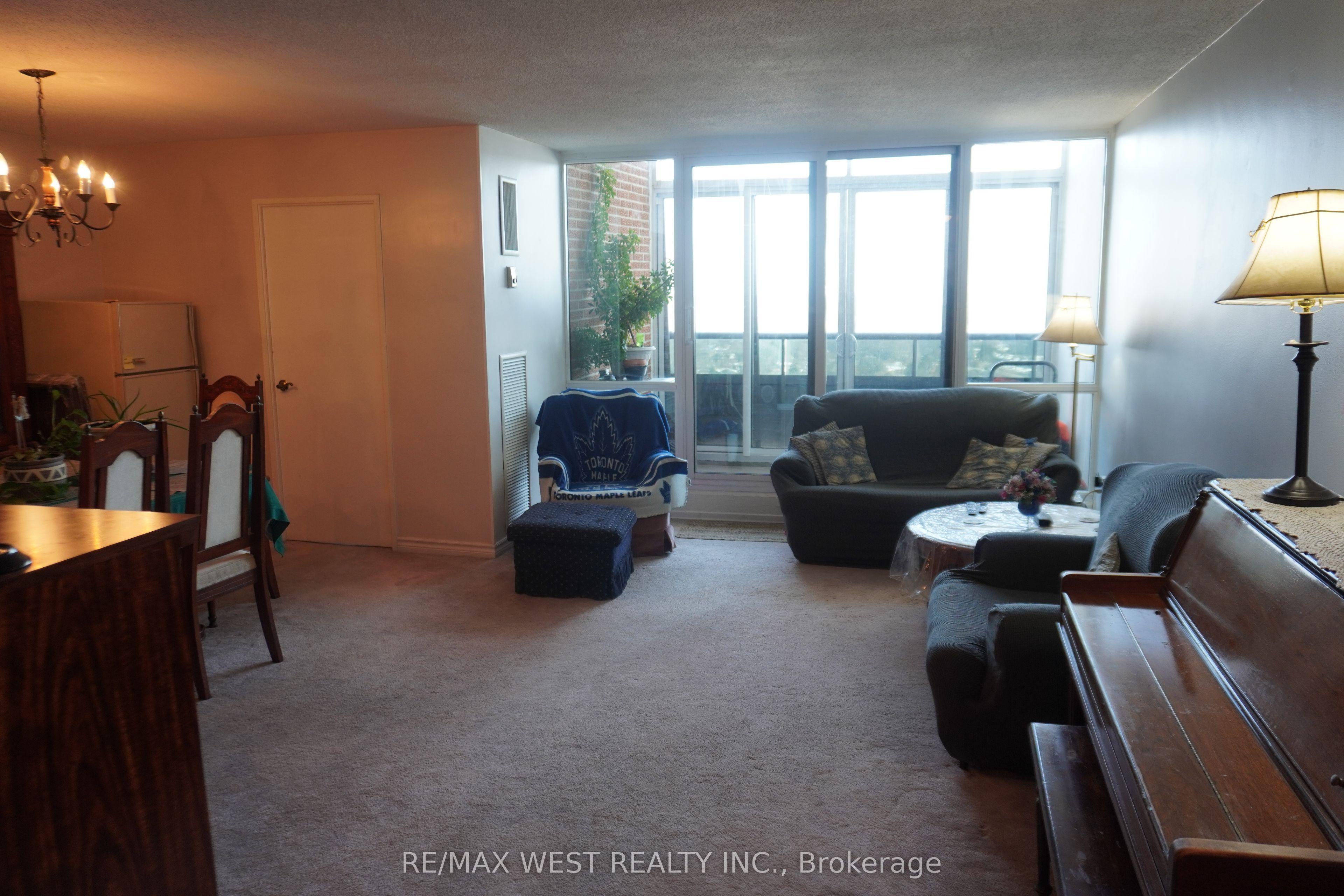 627 The West Mall N/A 2101