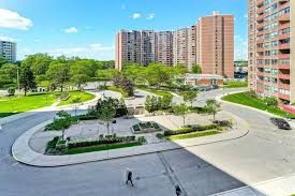 Photo of 627 The West Mall N/A #2101, Toronto, ON M9C 4X5 (MLS # W12616748)