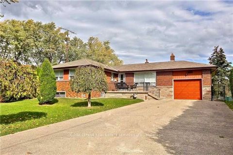 365 Sandhurst Drive Main Oakville ON L6L 4L1