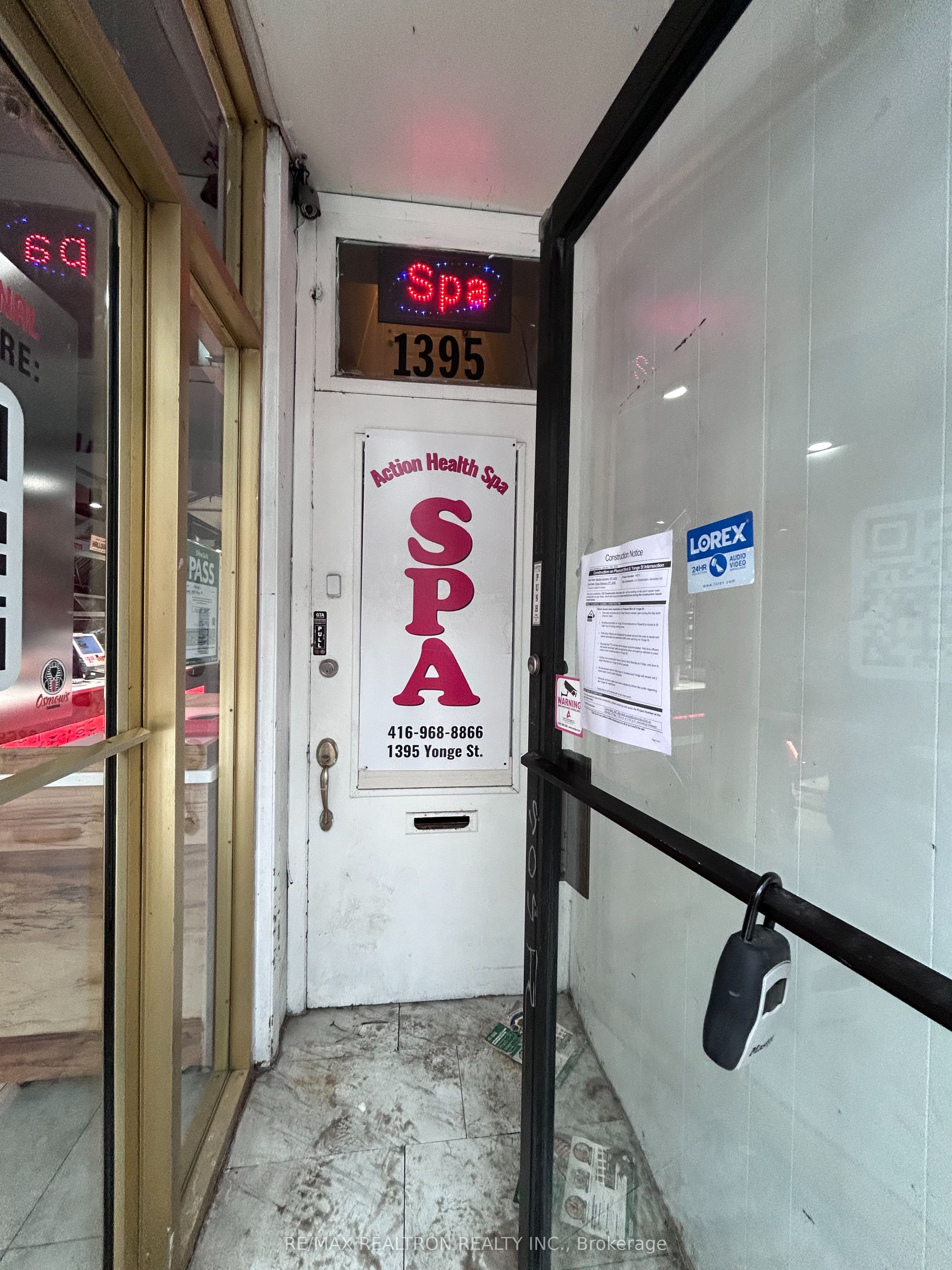 1395 Yonge Street 201