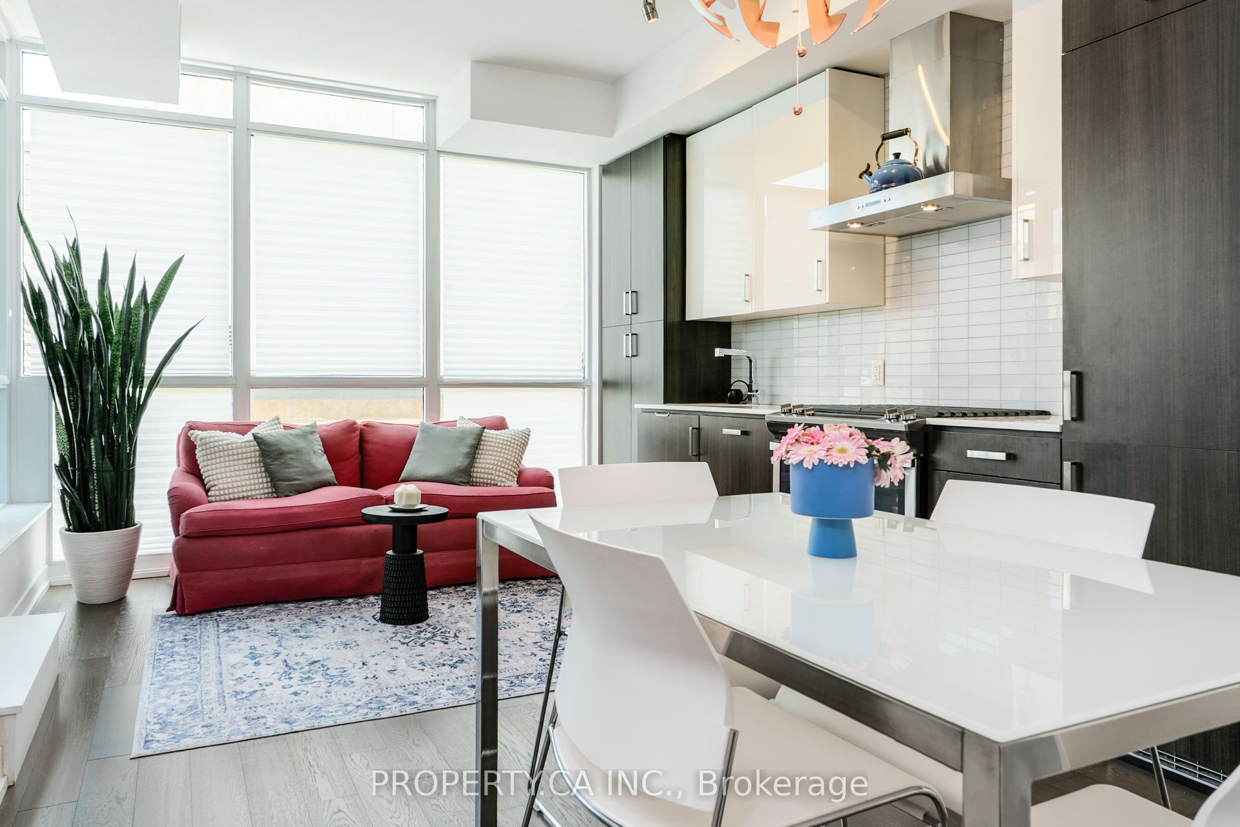 36 Howard Park Avenue 207