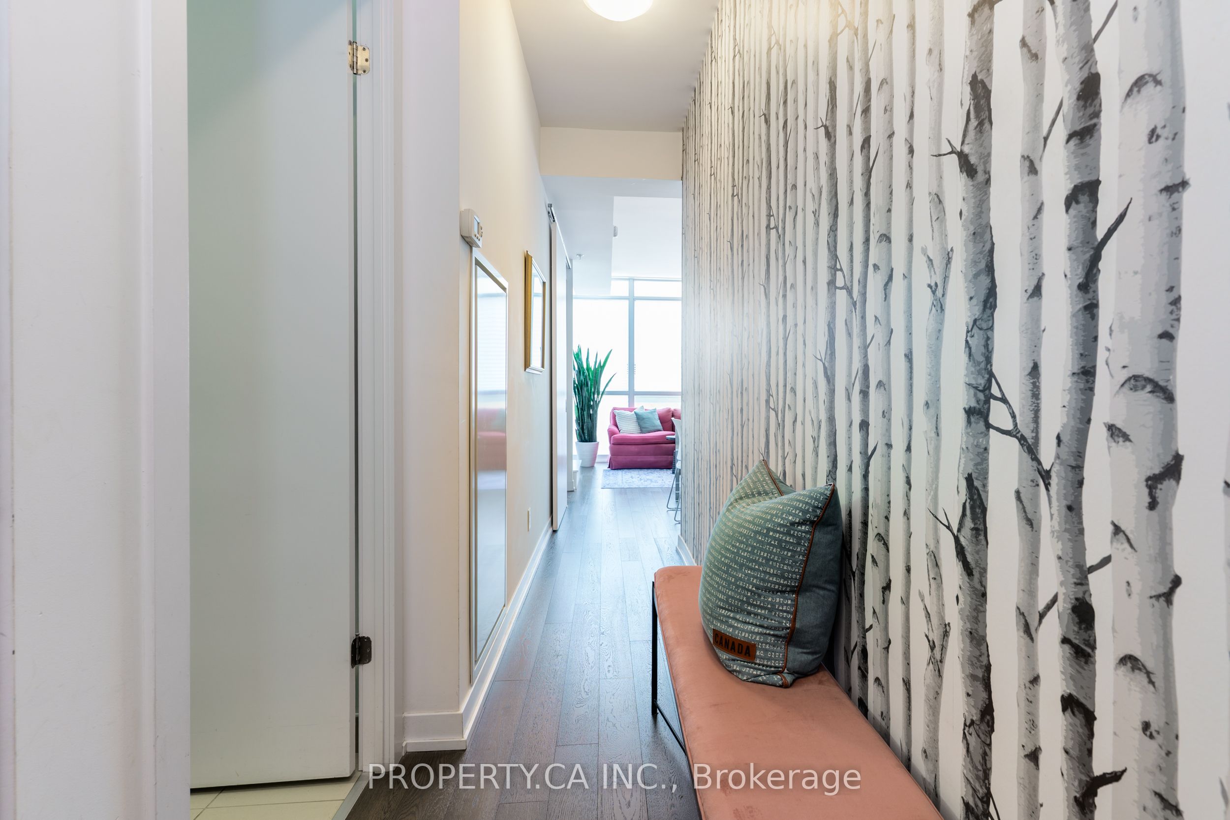 36 Howard Park Avenue 207