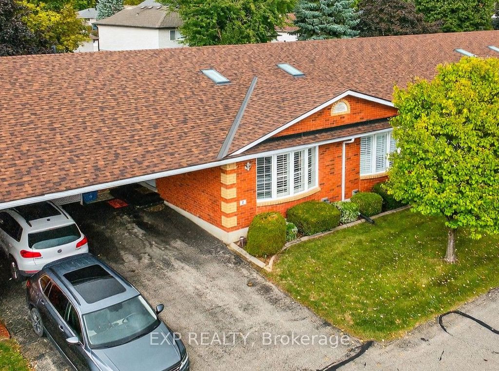 Photo of 20 Courtland Drive #2, Brantford, ON N3R 7Y2 (MLS # X12733934)