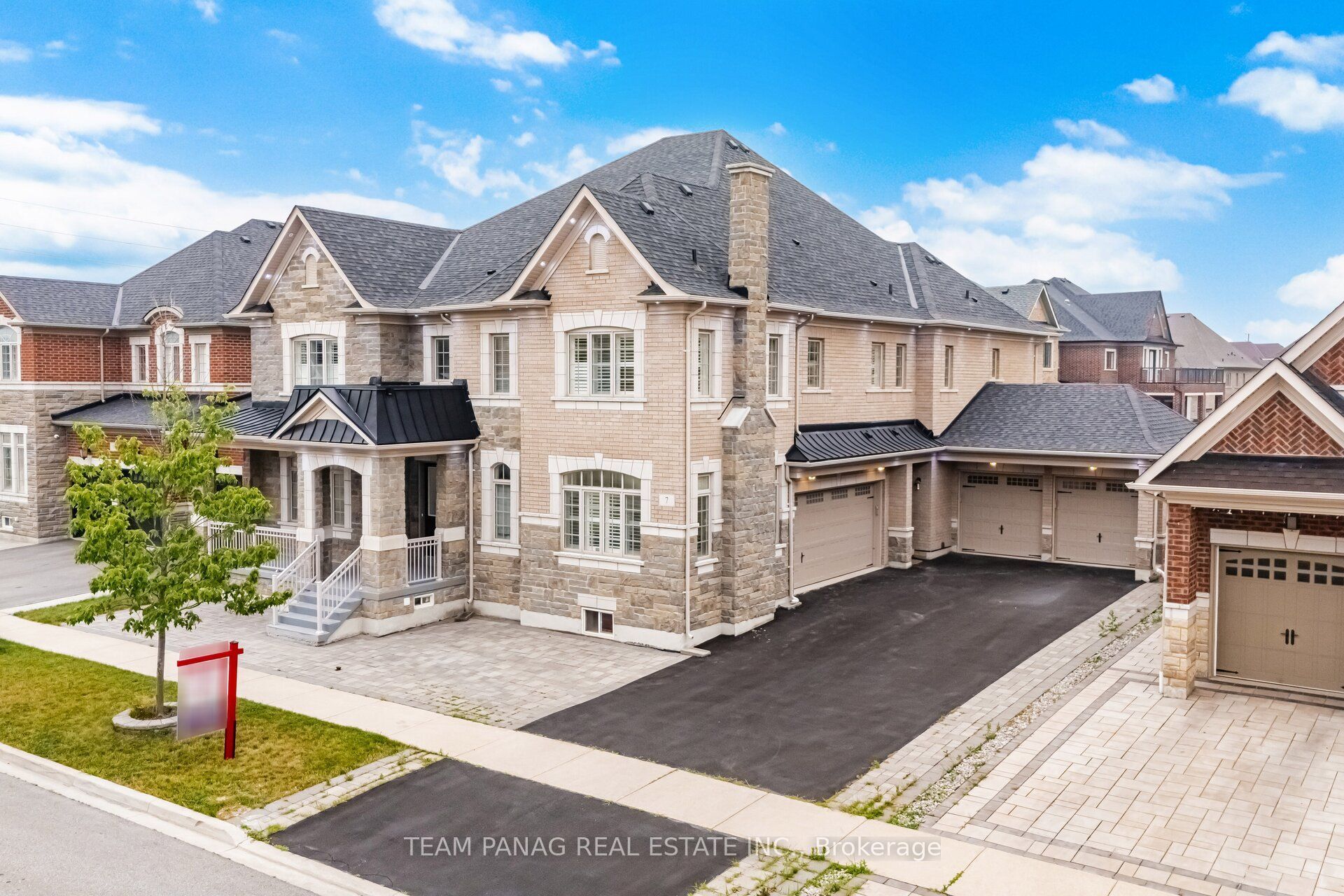 **4 CAR GARAGE**