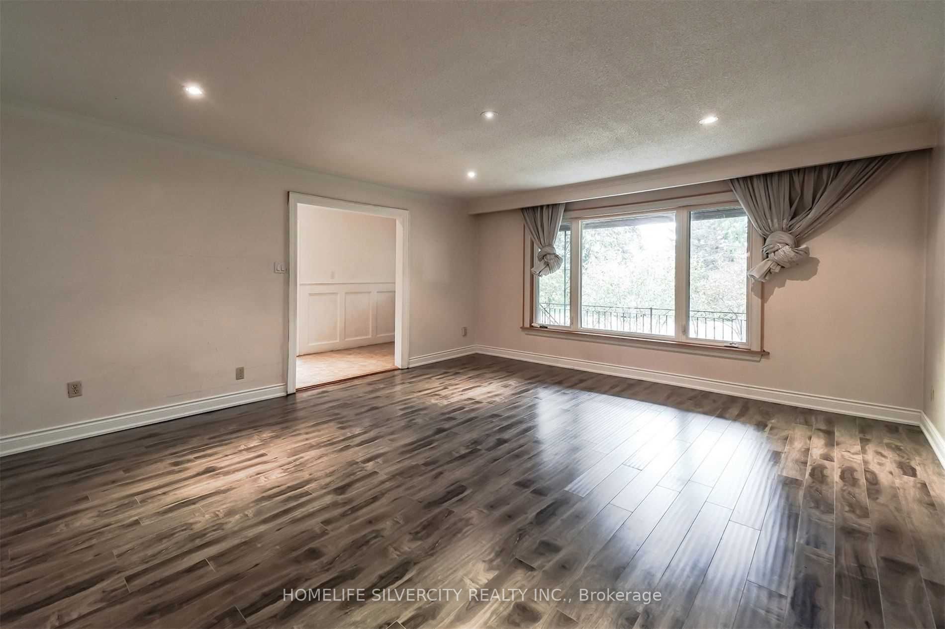 4395 Castlemore Road