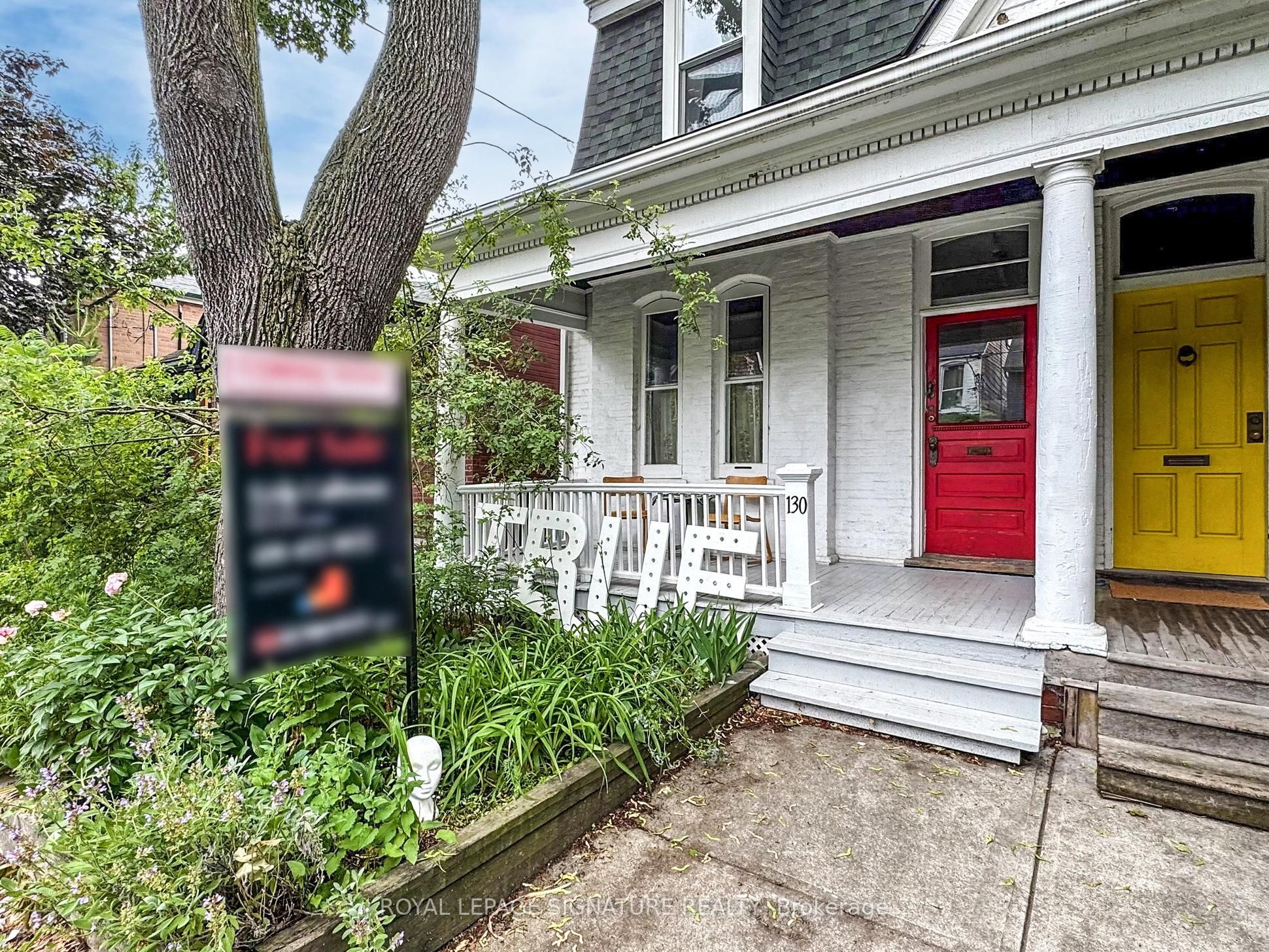 130 Manning Avenue