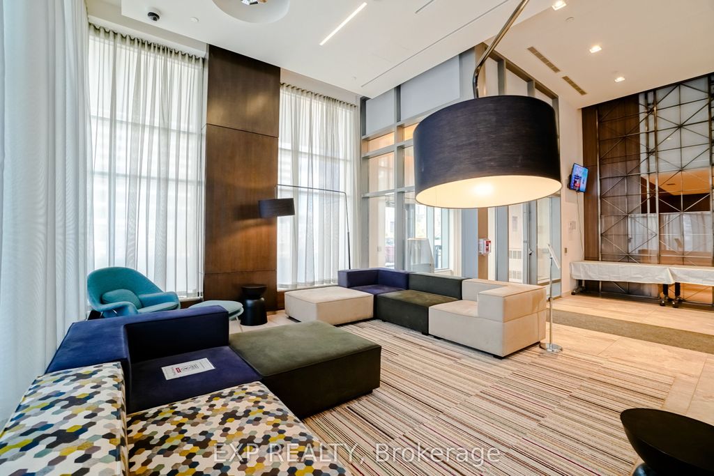 Photo of 2560 Eglinton Avenue W #2508, Mississauga, ON L5M 0Y3 (MLS # W13079654)