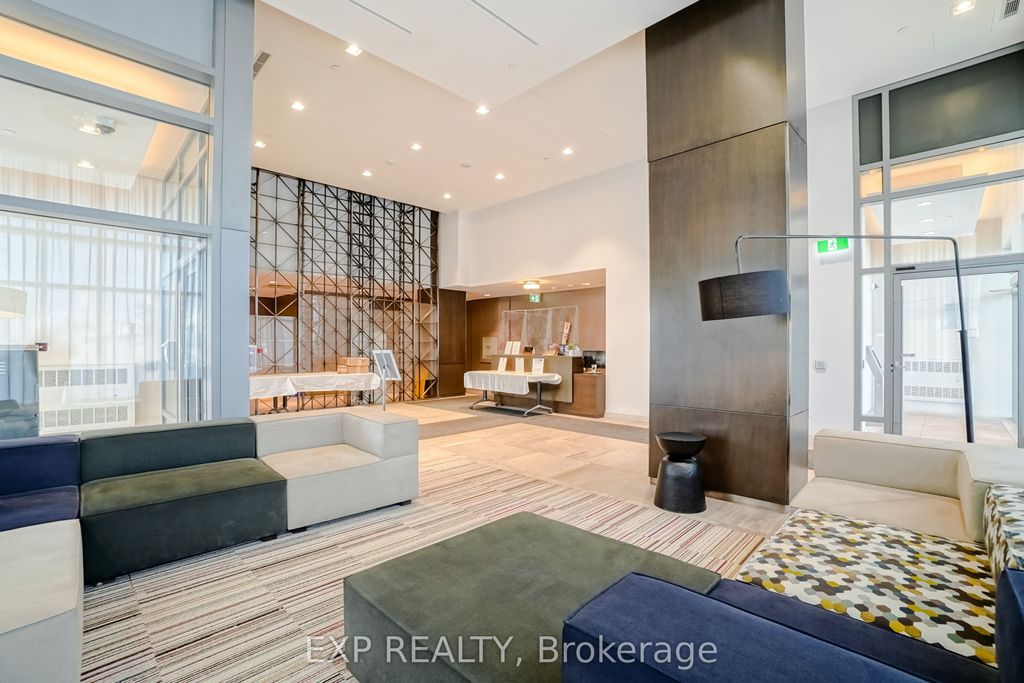 Photo of 2560 Eglinton Avenue W #2508, Mississauga, ON L5M 0Y3 (MLS # W13079654)