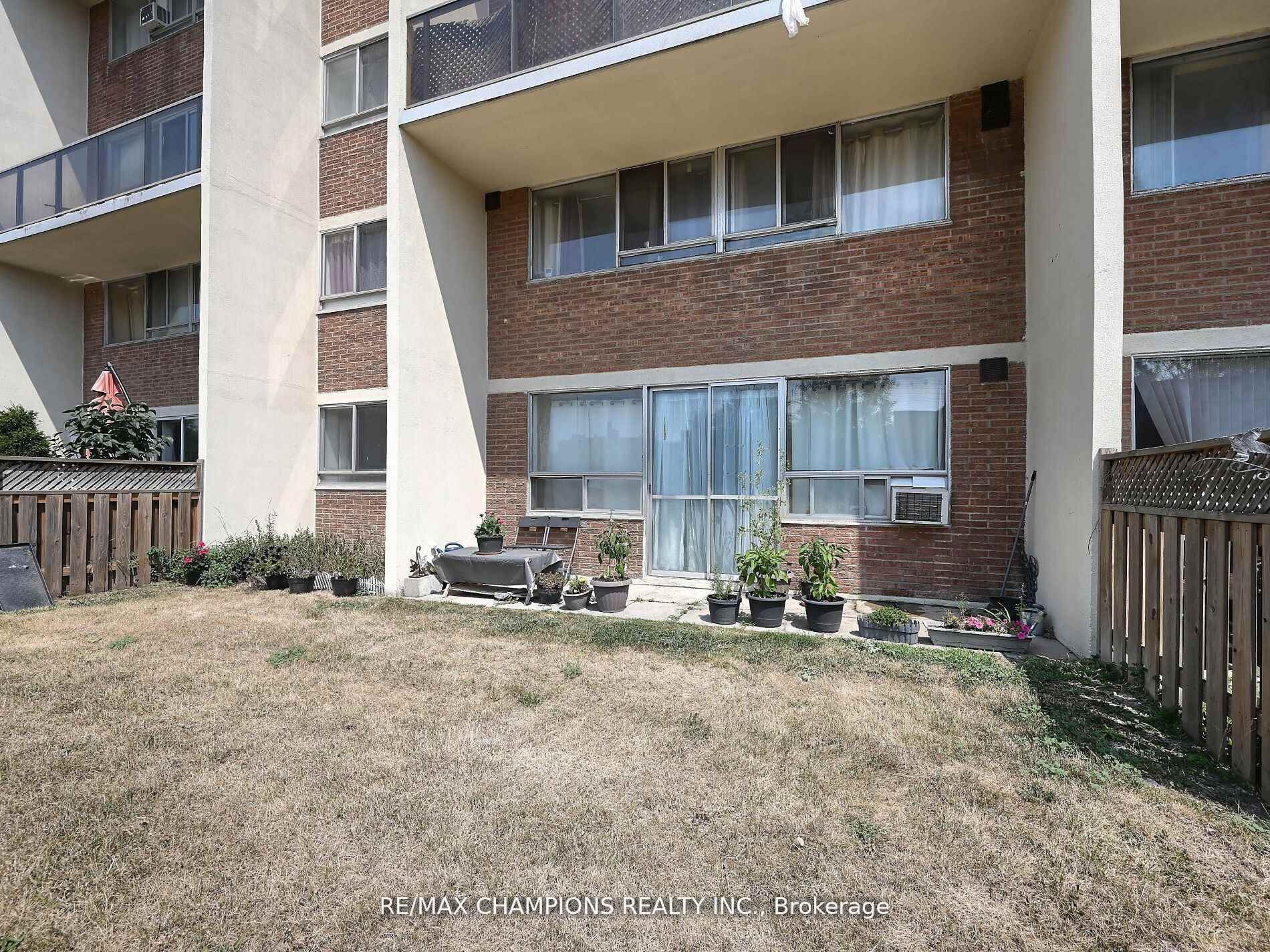 1050 Stainton Drive E 112