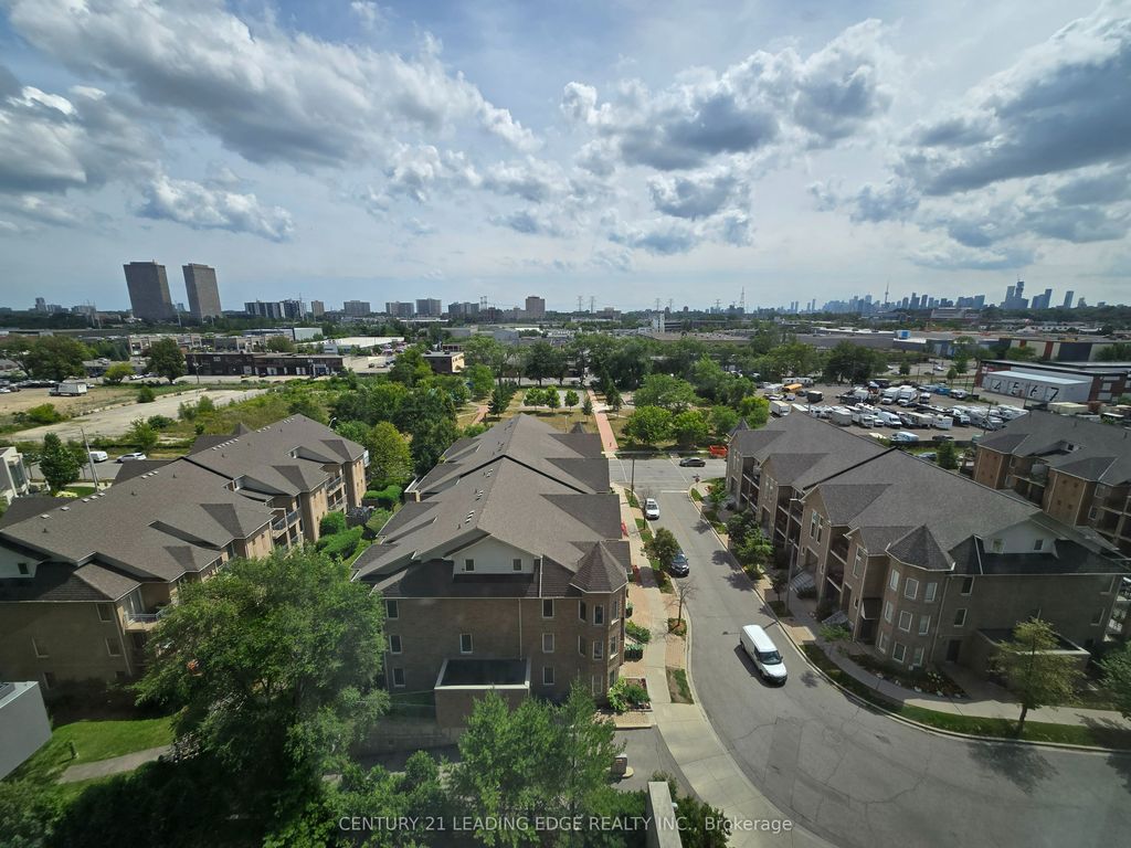 Photo of 35 Brian Peck Crescent #914, Toronto, ON M4G 0A5 (MLS # C12385698)