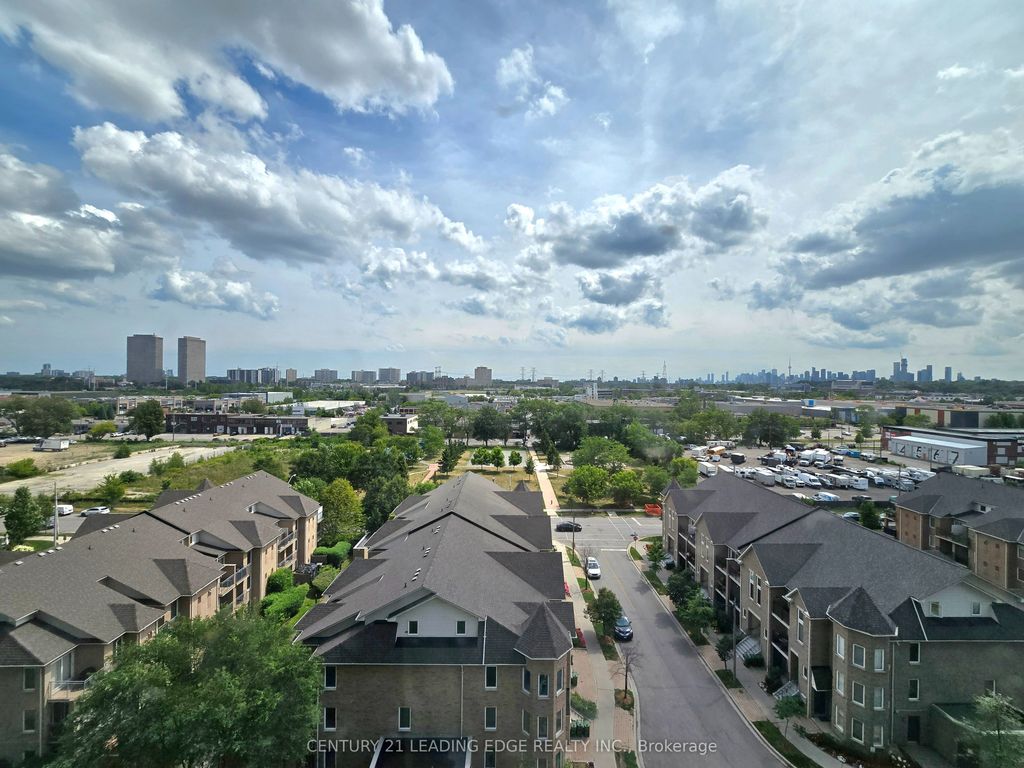 Photo of 35 Brian Peck Crescent #914, Toronto, ON M4G 0A5 (MLS # C12385698)