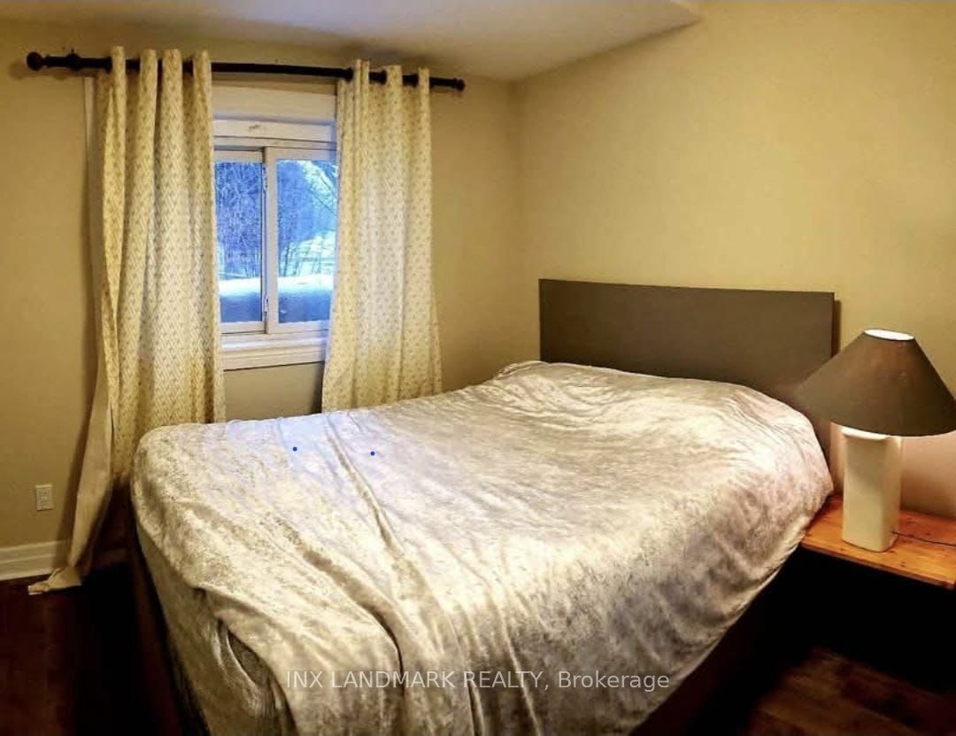 42 Fergus Avenue W UNIT 2