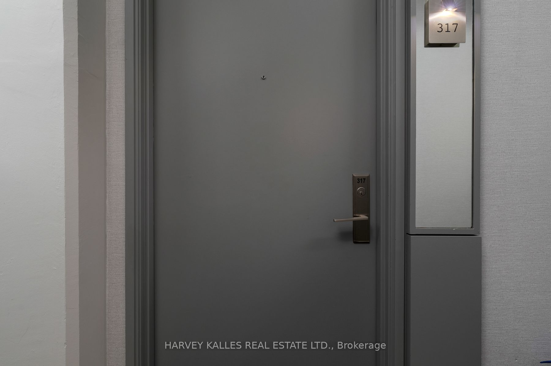 380 Macpherson Avenue 317