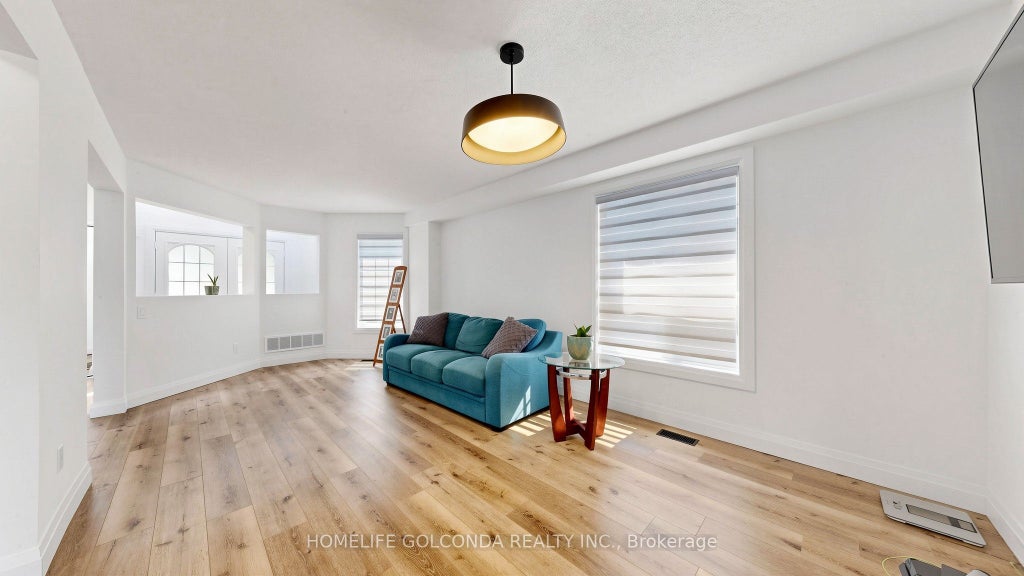 Photo of 1304 Vincent Crescent, Innisfil, ON L9S 1Z8 (MLS # N13807180)