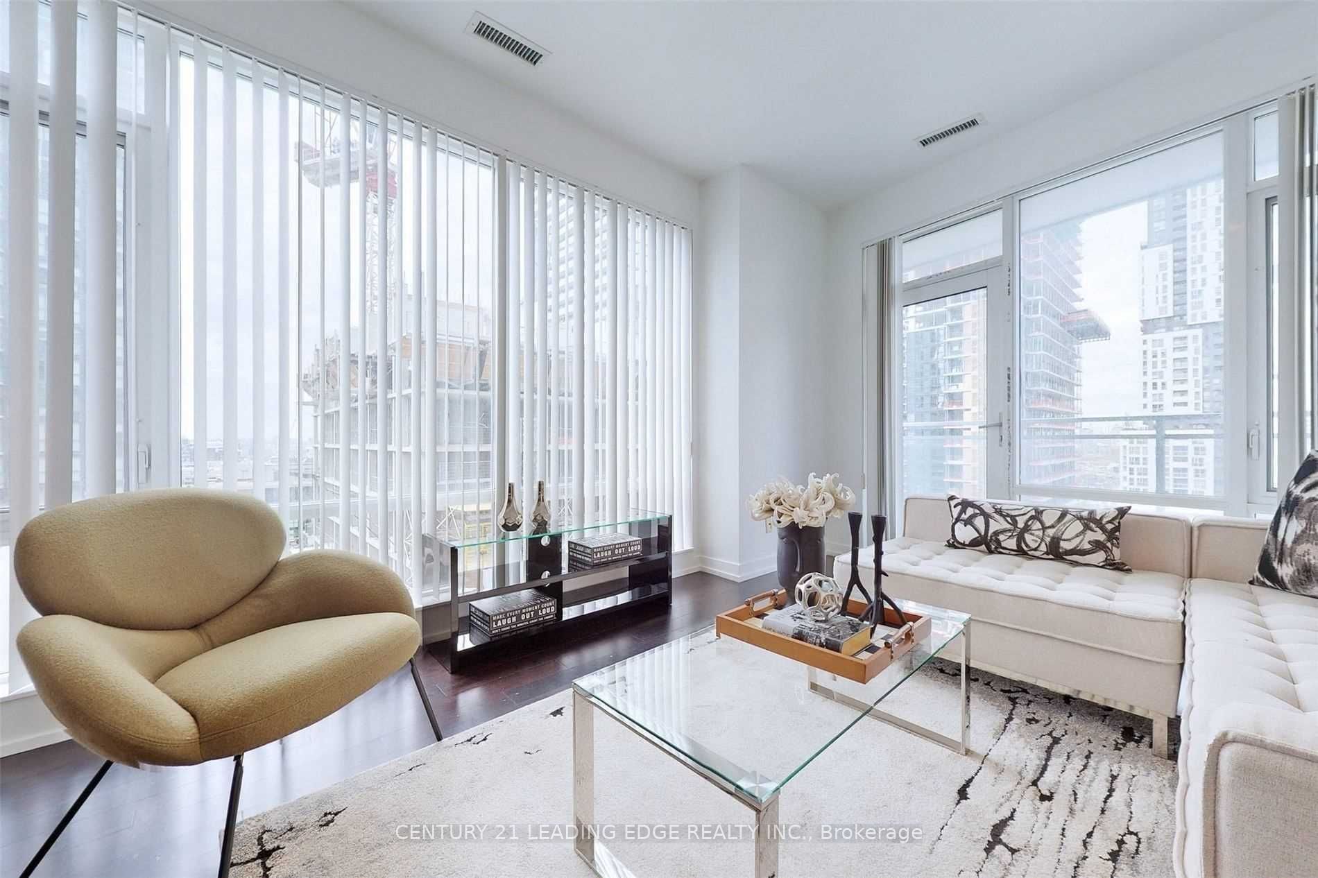 21 Widmer Street 1702