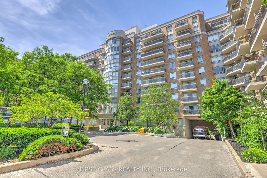 Photo of 650 Lawrence Avenue W #725, Toronto, ON M6A 3E8 (MLS # C13436306)