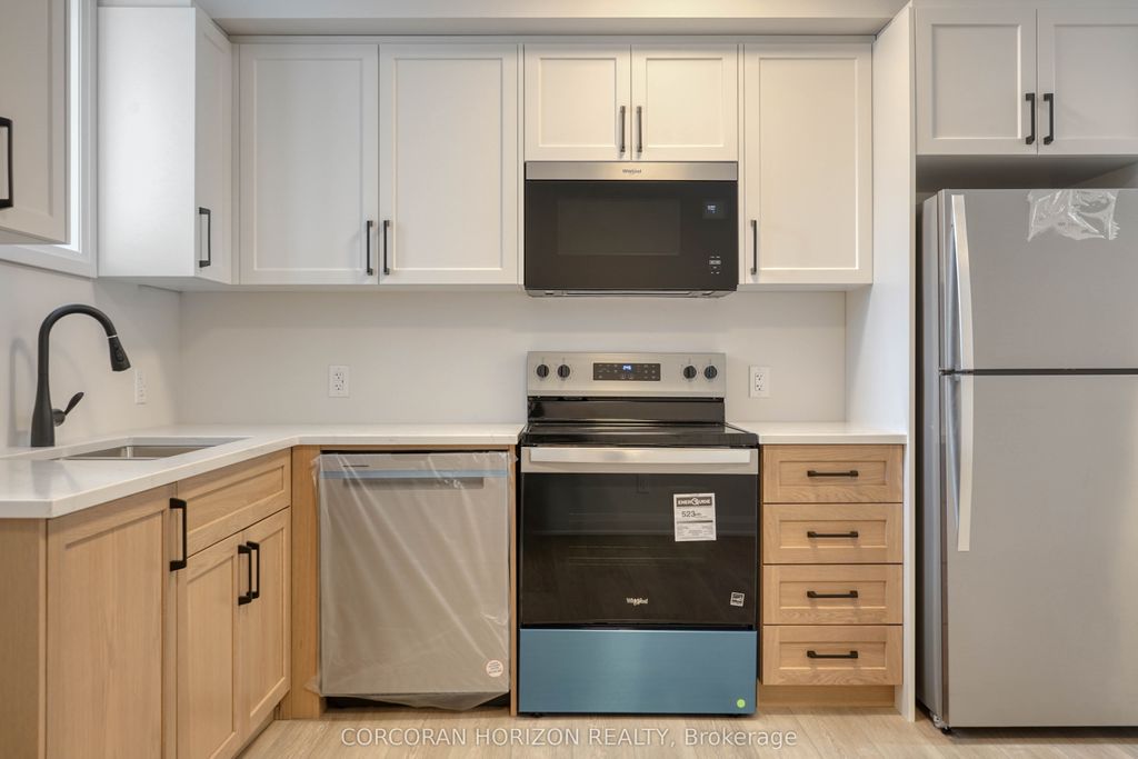 Photo of 800 Myers Road #107, Cambridge, ON N1R 5S2 (MLS # X12882036)