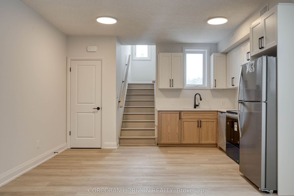 Photo of 800 Myers Road #107, Cambridge, ON N1R 5S2 (MLS # X12882036)