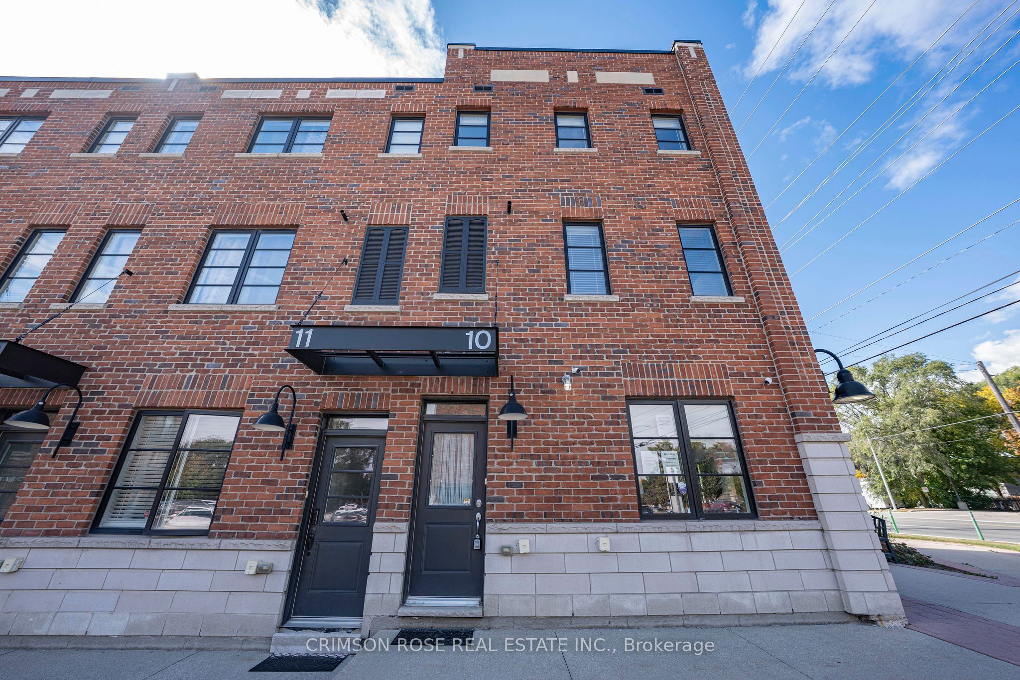 70 Plains Road W 10