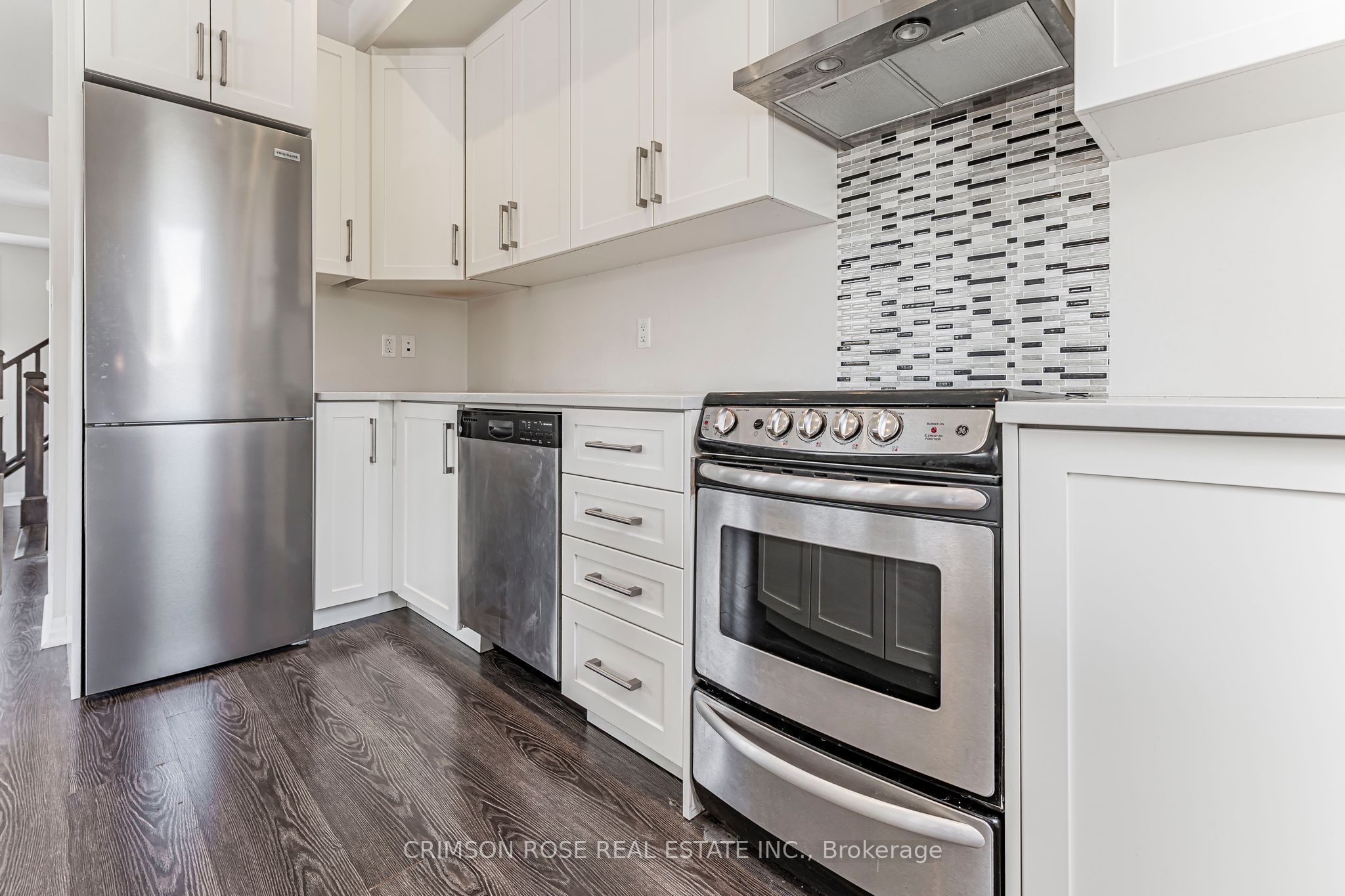70 Plains Road W 10