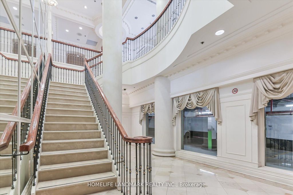 Photo of 18 Sommerset Way #206, Toronto, ON M2N 6X5 (MLS # C13028354)