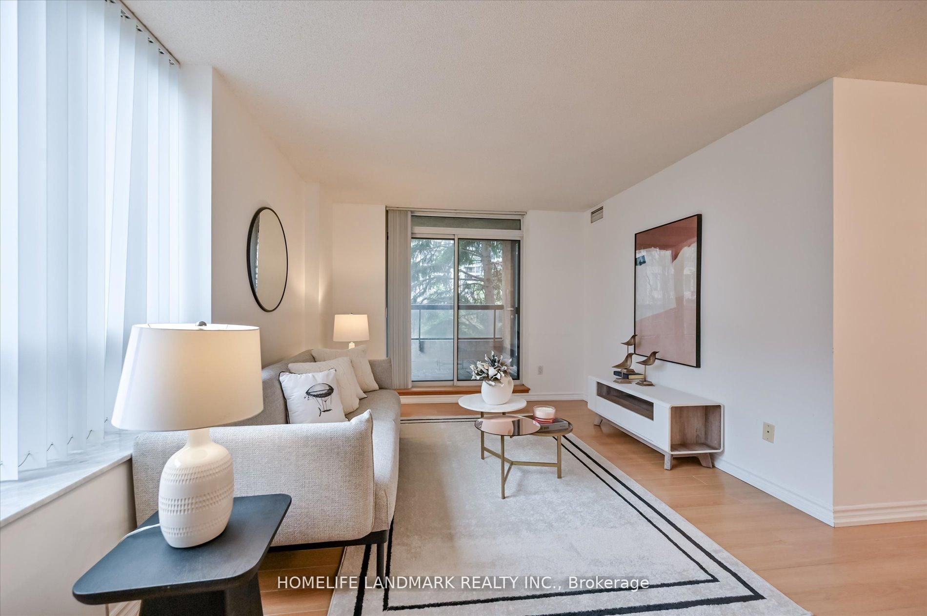 18 Sommerset Way 206