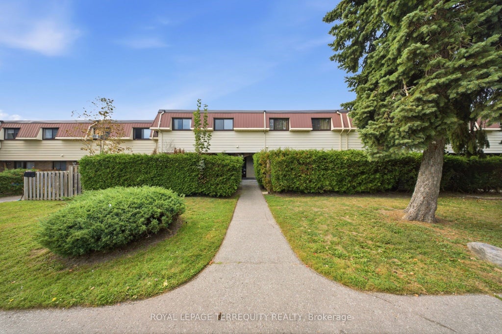 Photo of 506 Normandy Street #21, Oshawa, ON L1H 7N8 (MLS # E13850236)