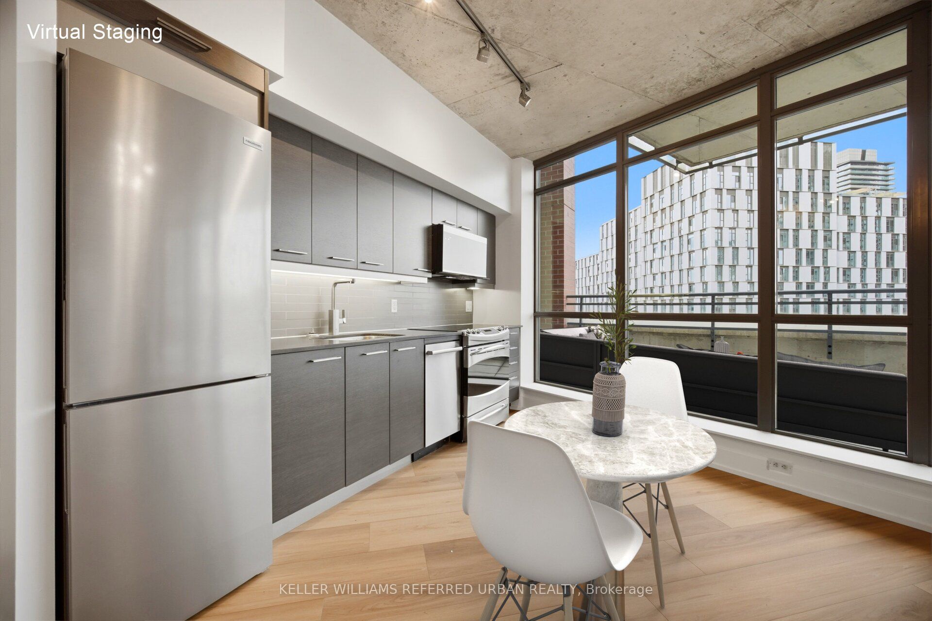 90 Trinity Street 607