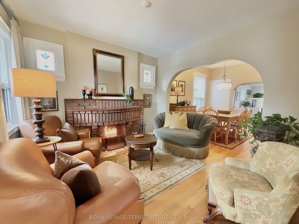 Photo of 92 Eileen Avenue, Toronto, ON M6N 1V4 (MLS # W13449598)