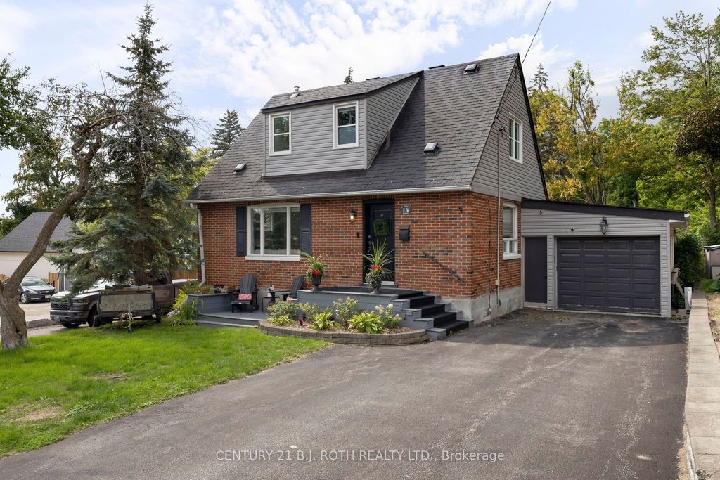 Photo of 14 ST.VINCENT Street, Barrie, ON L4M 3Y2 (MLS # S12450073)