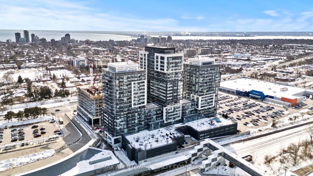 Photo of 2087 Fairview Street #906, Burlington, ON L7R 0E5 (MLS # W12790320)