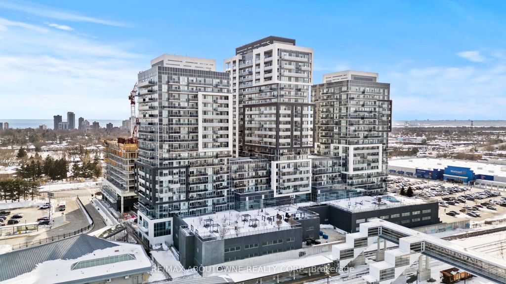 Photo of 2087 Fairview Street #906, Burlington, ON L7R 0E5 (MLS # W12790320)