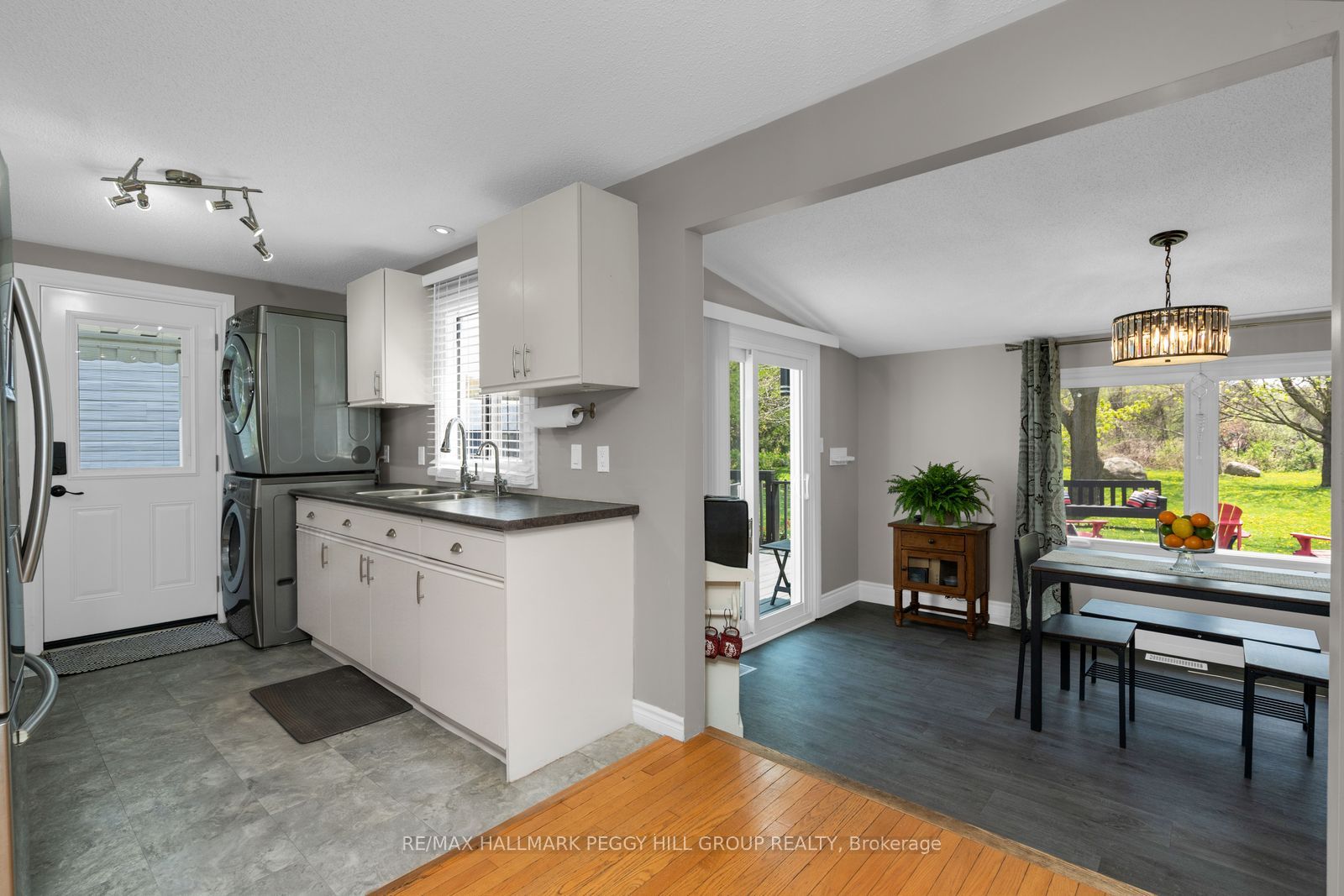 53 Corner Brook Trail