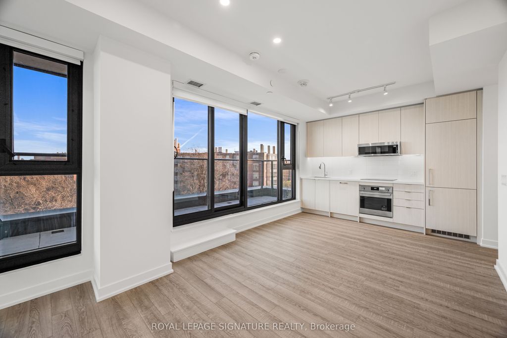 Photo of 250 Lawrence Avenue W #609, Toronto, ON M5M 1B2 (MLS # C12989358)