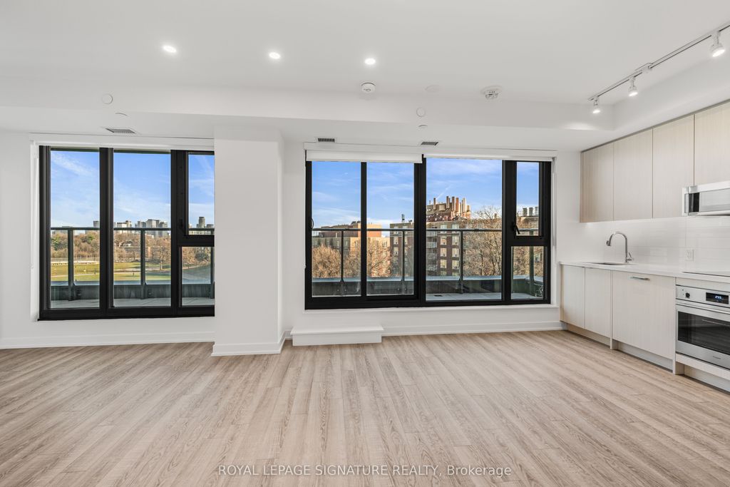 Photo of 250 Lawrence Avenue W #609, Toronto, ON M5M 1B2 (MLS # C12989358)