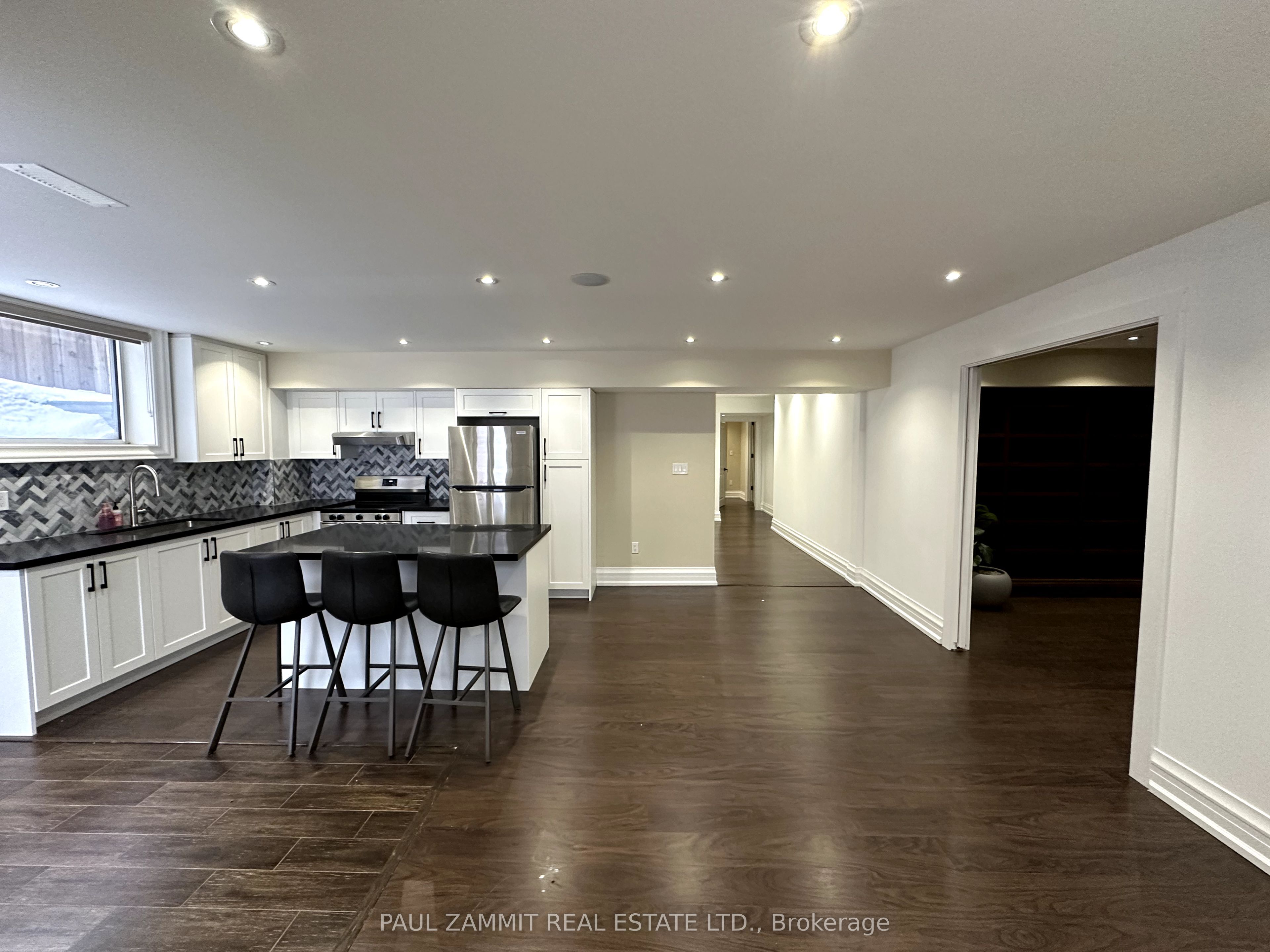 1458 Liveoak Drive Lower