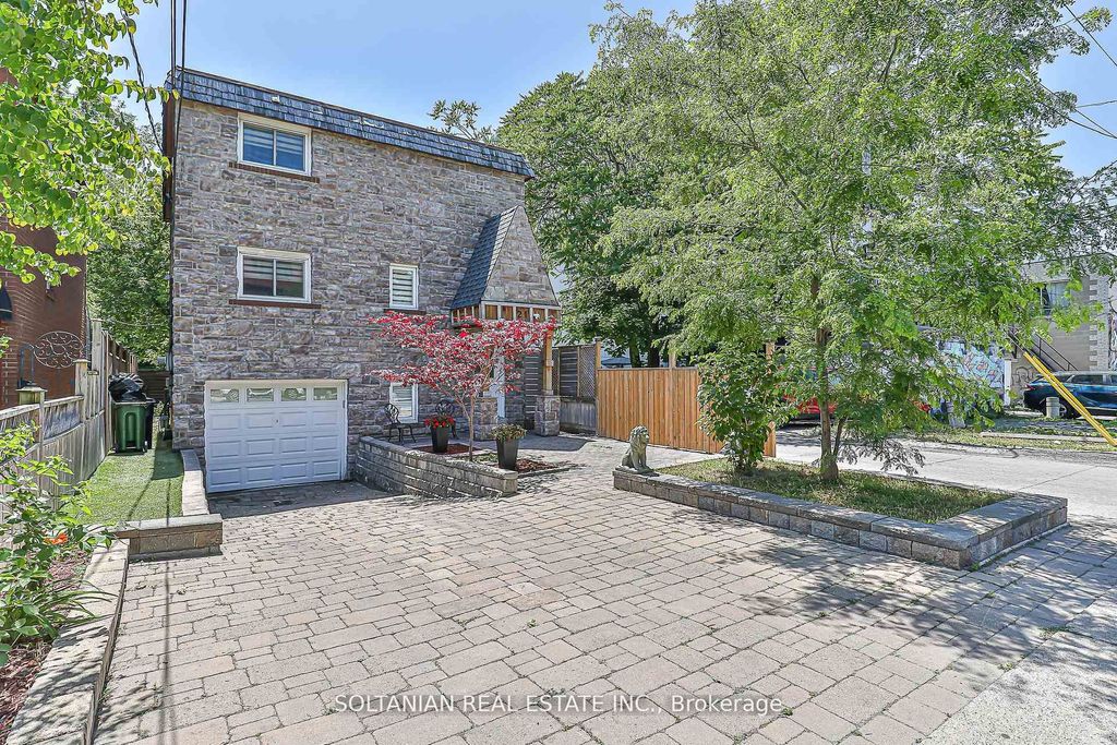 Photo of 21 Pretoria Avenue, Toronto, ON M4K 1T2 (MLS # E12443866)