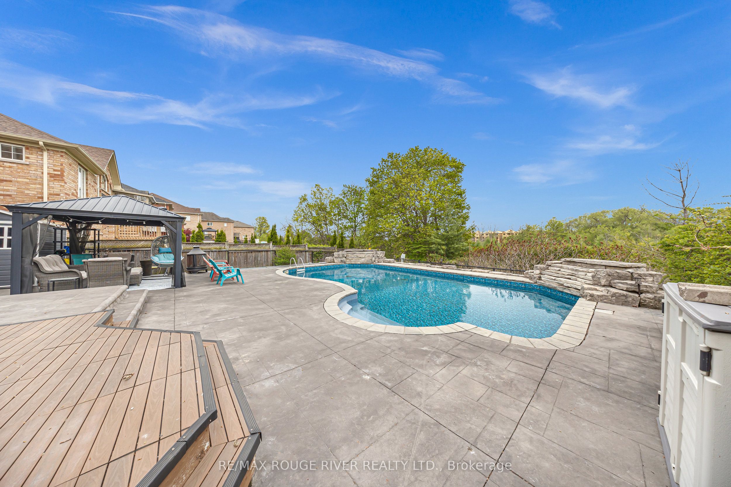 8 St Philip Court