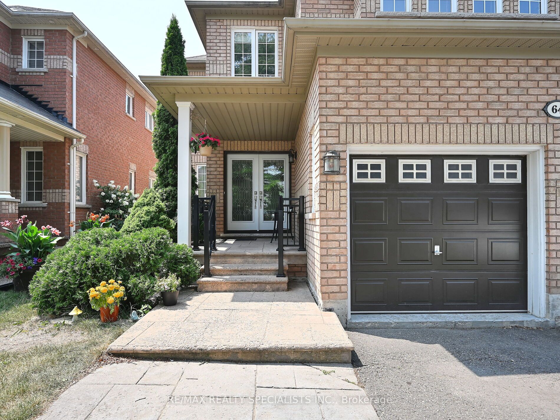 64 Mossgrove Crescent