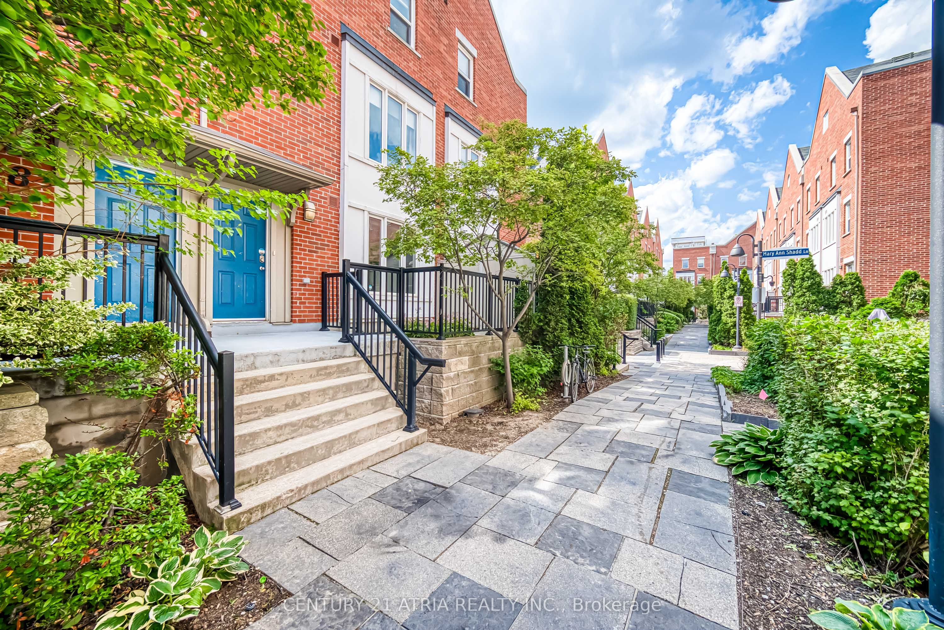 8 Frances Loring Lane 2