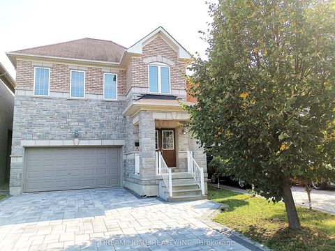 269 Helen Avenue Markham ON L3R 1J9
