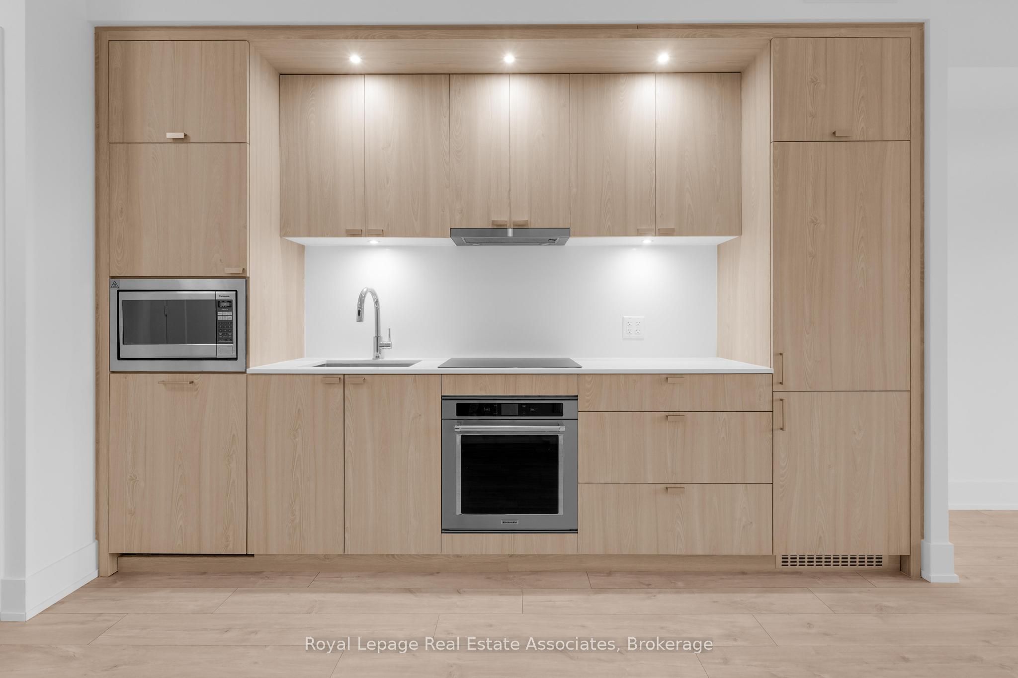 259 The Kingsway N/A 611