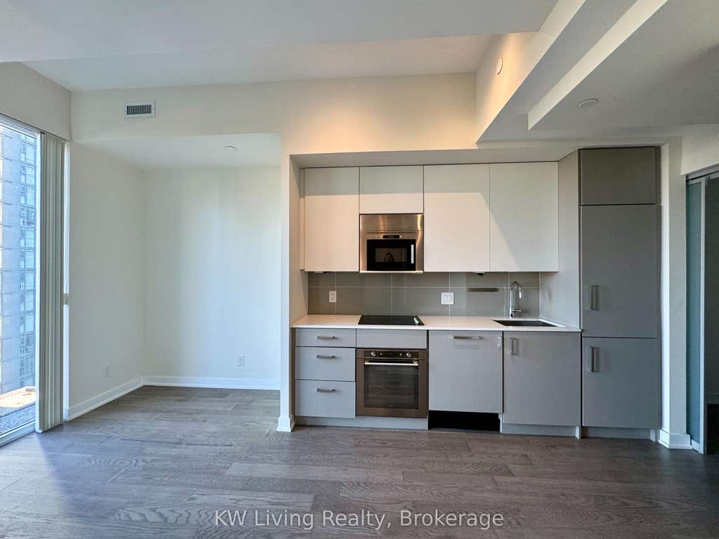 Photo of 17 Dundonald Street #1006, Toronto, ON M4Y 0E4 (MLS # C13627672)