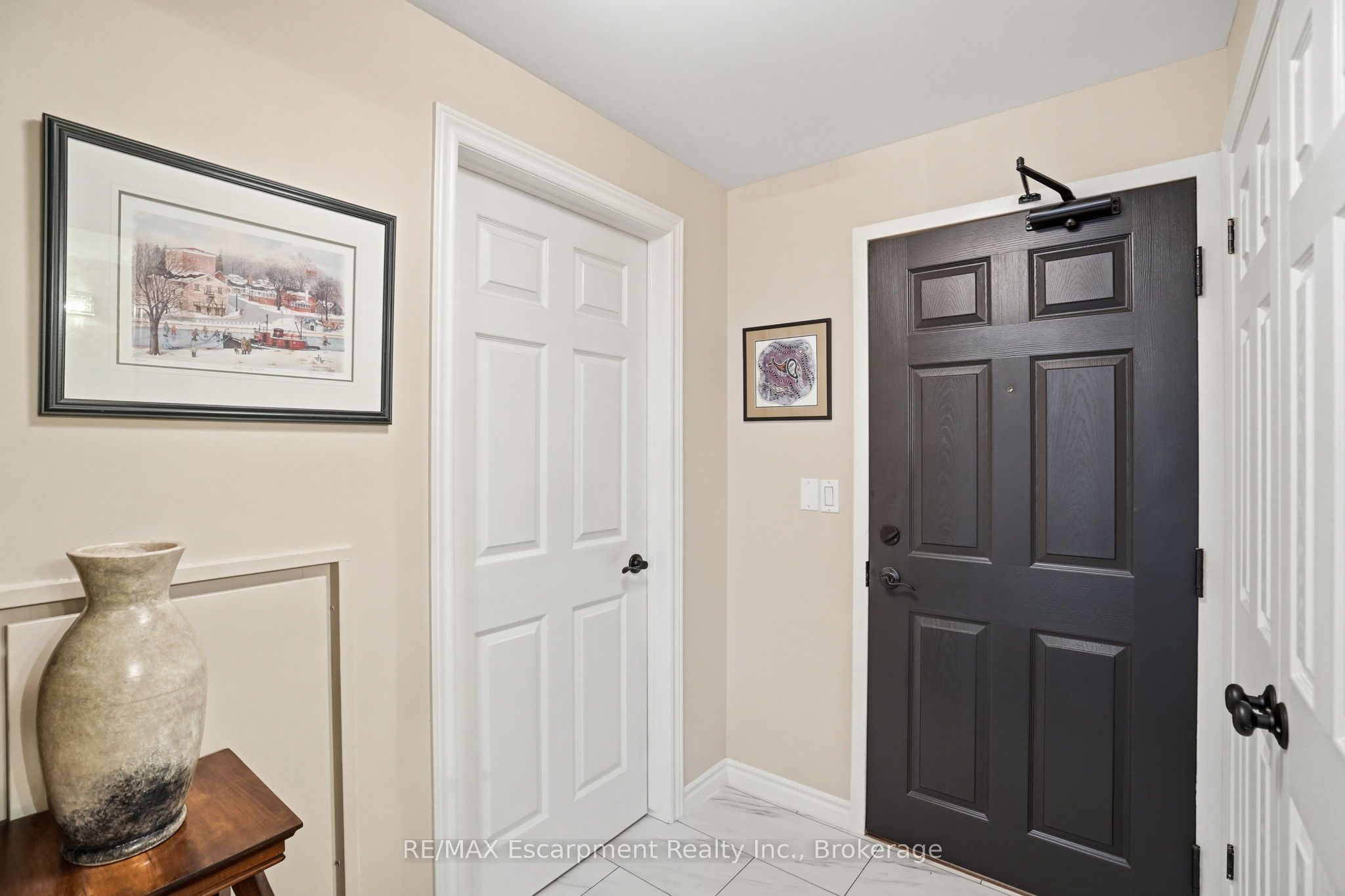 5188 Lakeshore Road 310