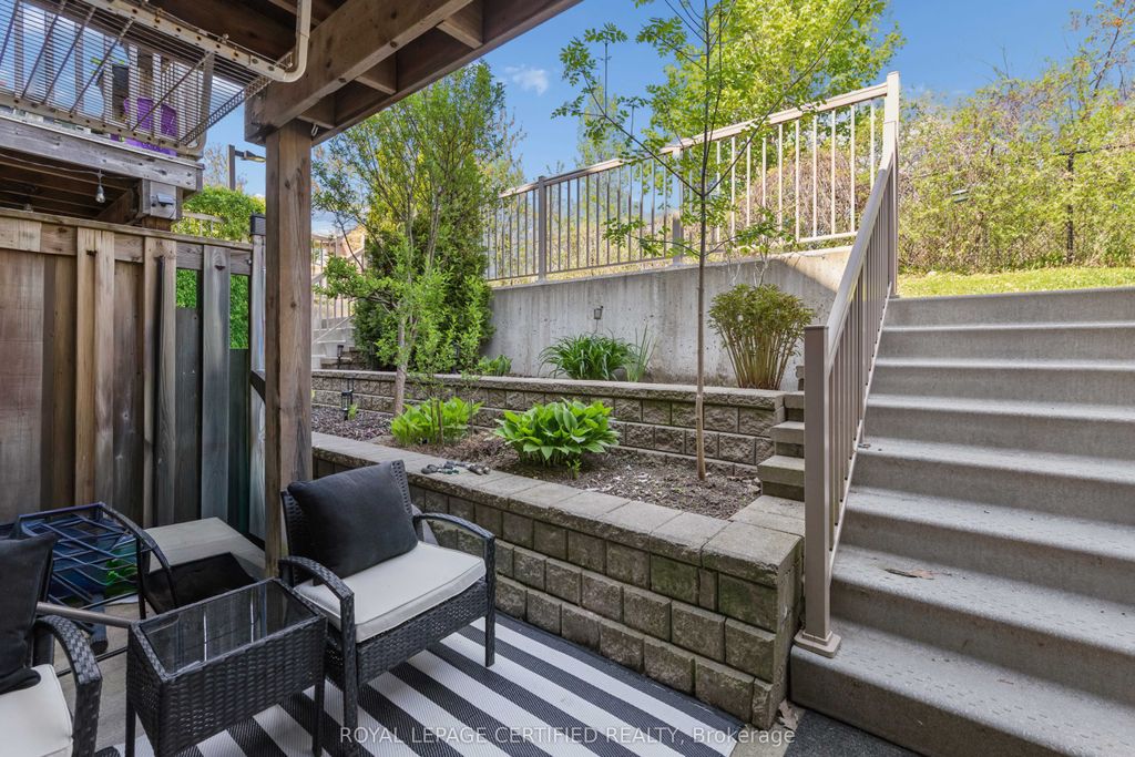 Photo of 35 Mountford Drive #60, Guelph, ON N1E 0G6 (MLS # X13147456)
