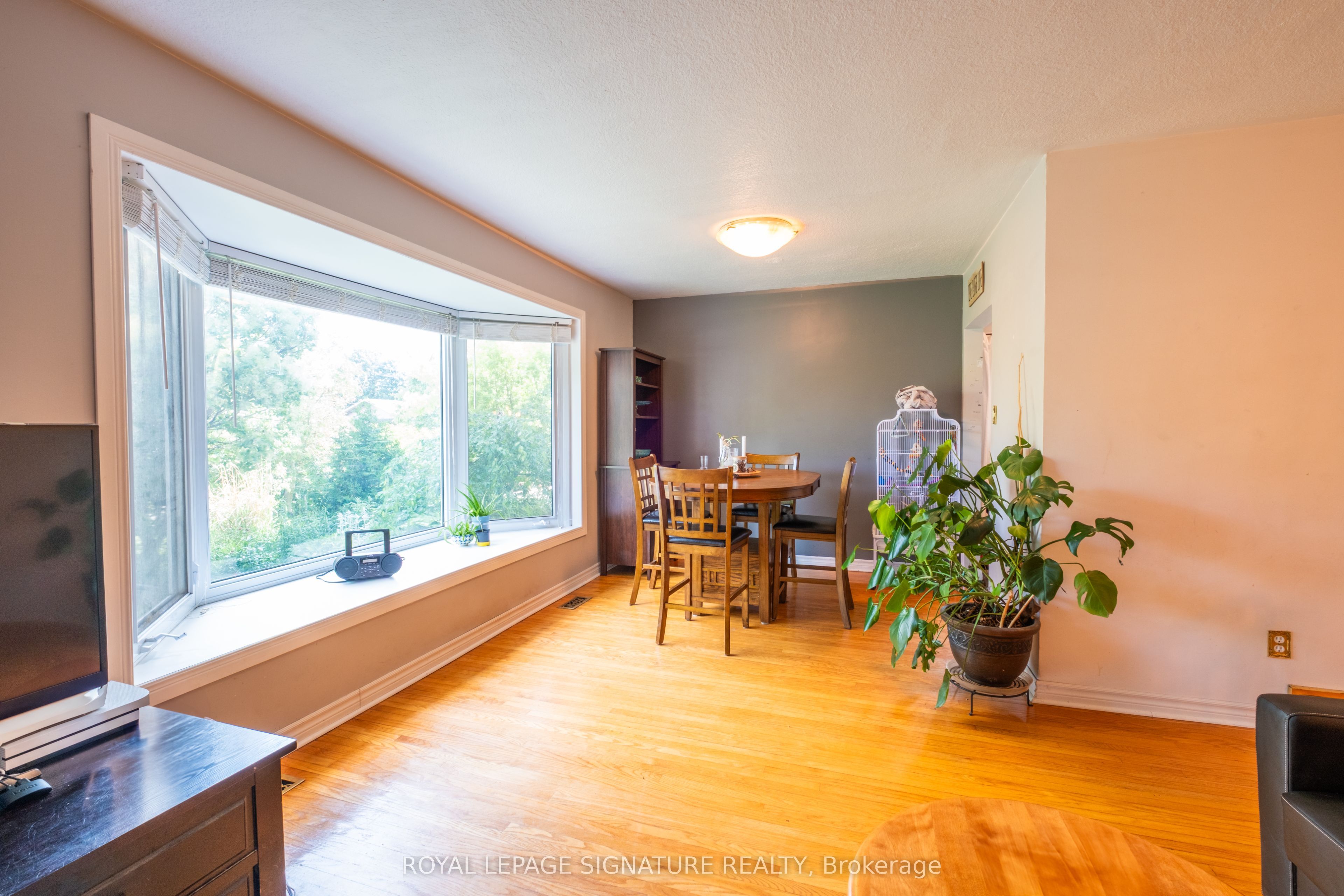 82 Roseford Terrace