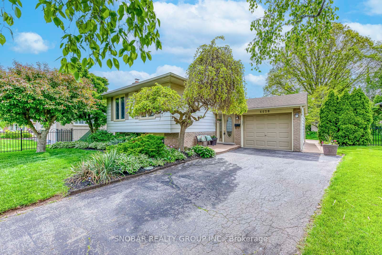 4428 Bennett Road
